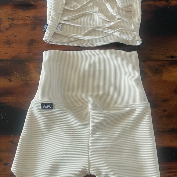 Tiger Friday White Ribbed Two-Piece Set - Picture 2 of 3